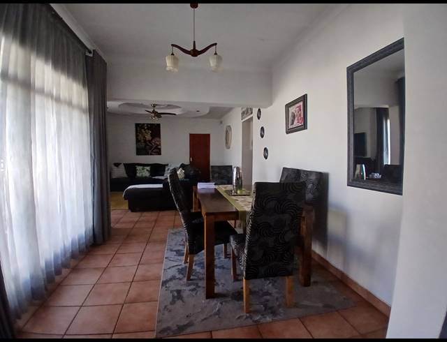 3 BEDROOM HOUSE FOR SALE IN LEONDALE